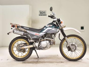 Yamaha Serow 225