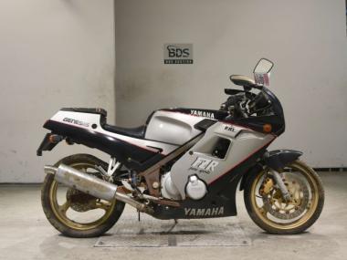Yamaha FZR250