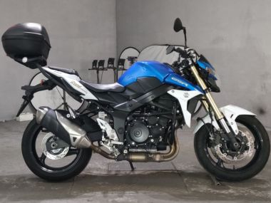 Suzuki GSR750