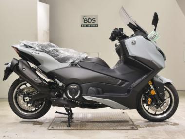 Yamaha T-MAX560T