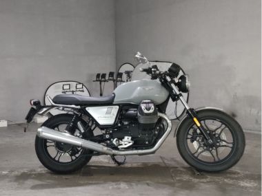 Moto Guzzi V7 3 Milano