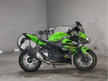 Kawasaki Ninja400
