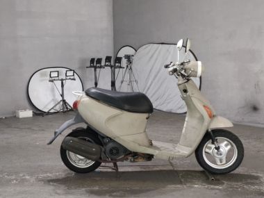 Suzuki Let's4