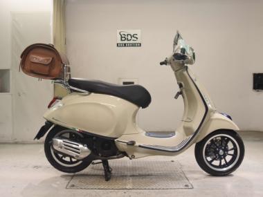 Vespa Primavera 150