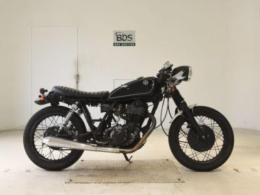 Yamaha SR400