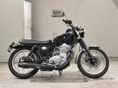 Yamaha SR400