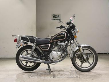 Suzuki GN125 F