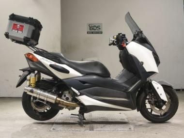 Yamaha X-MAX250