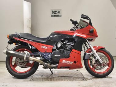 Kawasaki GPZ900R
