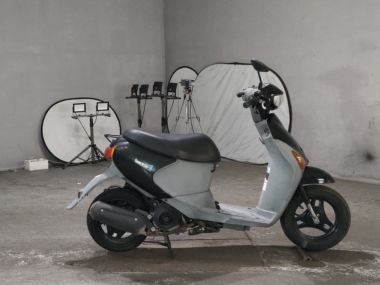 Suzuki Let's4