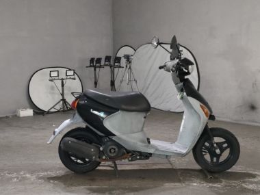 Suzuki Let's4
