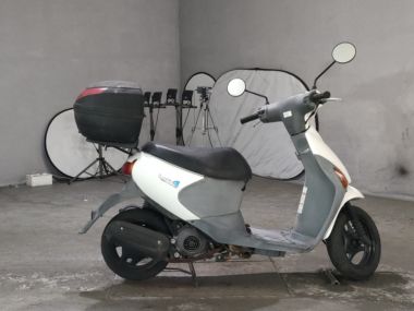 Suzuki Let's4