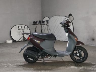 Suzuki Let's4