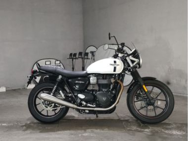 Triumph Street Twin 900
