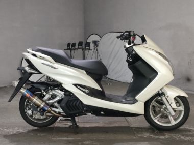Yamaha Majesty 155s