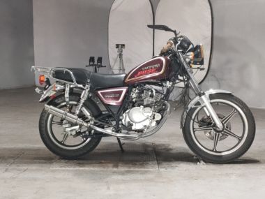 Suzuki GN125 F