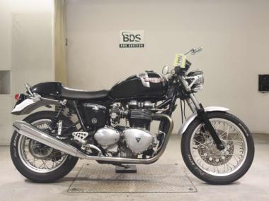 Triumph Su Rough Su Ton 900