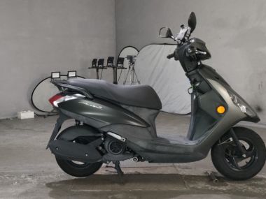 Yamaha Axis Z