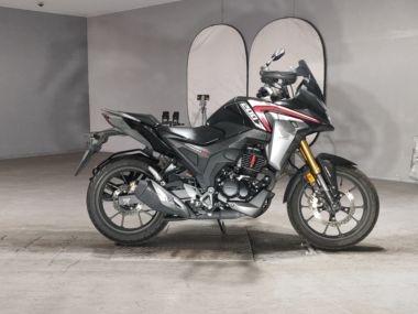 Honda CB200X