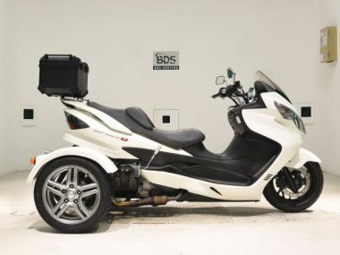 Suzuki Skywave 250m Trike