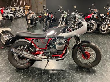 Moto Guzzi V7 Racer