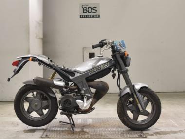 Suzuki TR50