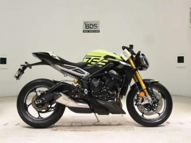Triumph Street Triple Moto