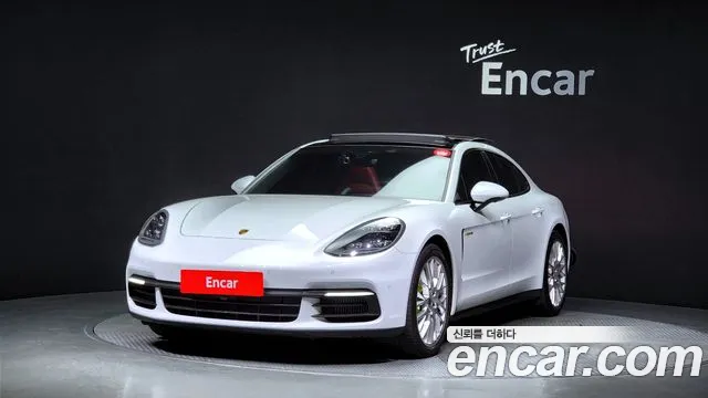 Porsche Panamera 2020