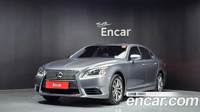 Lexus LS 2013