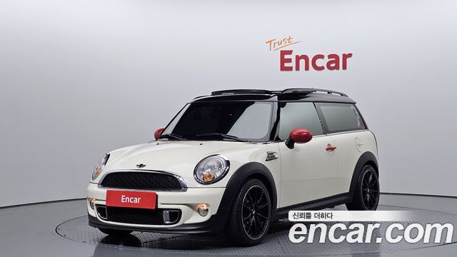 MINI Clubman 2011