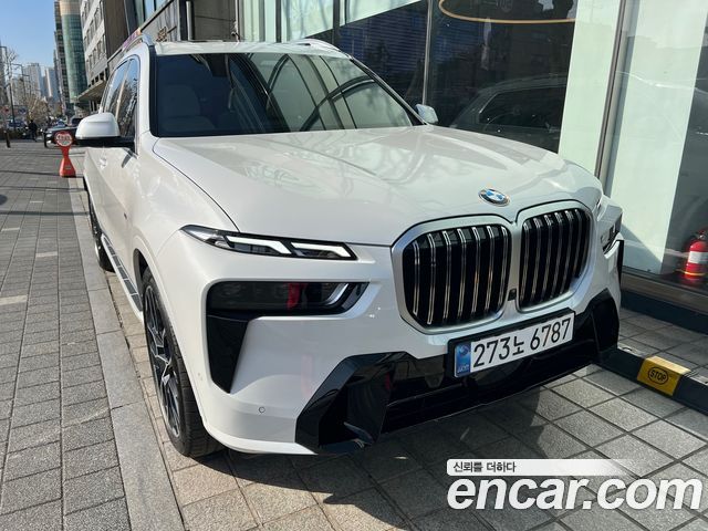 BMW X7 2025
