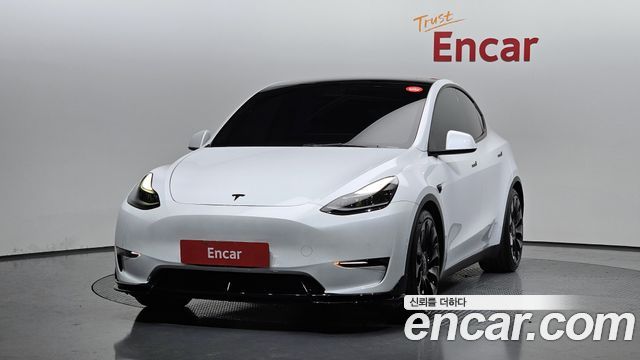 Tesla Model Y 2021