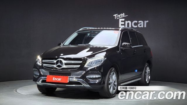 Mercedes-Benz GLE-Class 2016