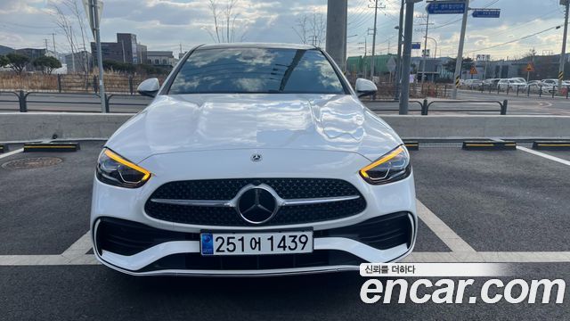 Mercedes-Benz C-Class 2025