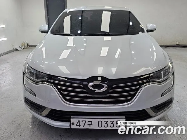 Renault SM6 2016