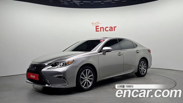 Lexus ES 2018