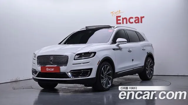 Lincoln Nautilus 2020