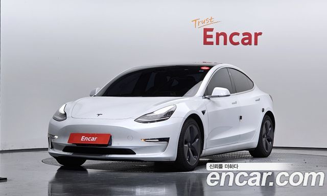 Tesla Model 3 2020