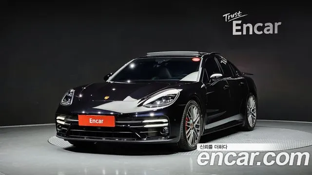 Porsche Panamera 2022