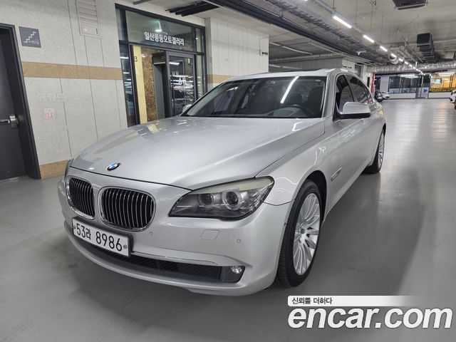 BMW 7-Series 2010