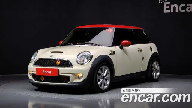MINI Cooper 2013