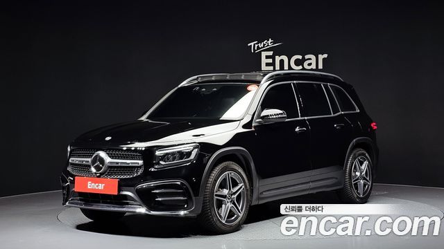 Mercedes-Benz GLB-Class 2024