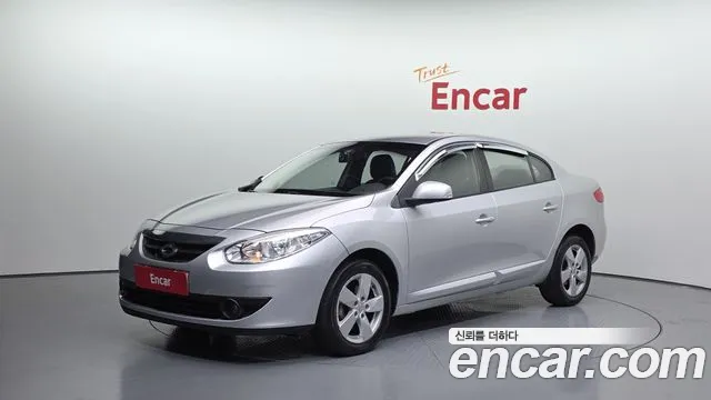 Renault SM3 2012