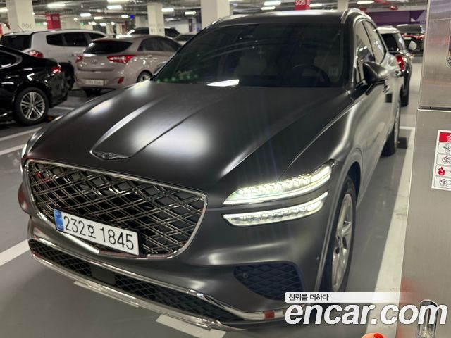 Genesis GV70 2025