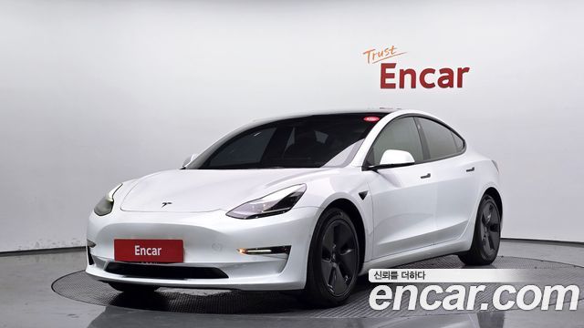 Tesla Model 3 2022