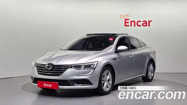 Renault SM6 2016