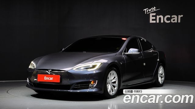 Tesla Model S 2018