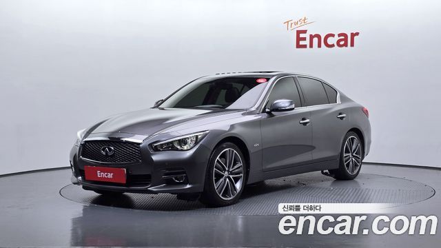 Infiniti Q50 2015