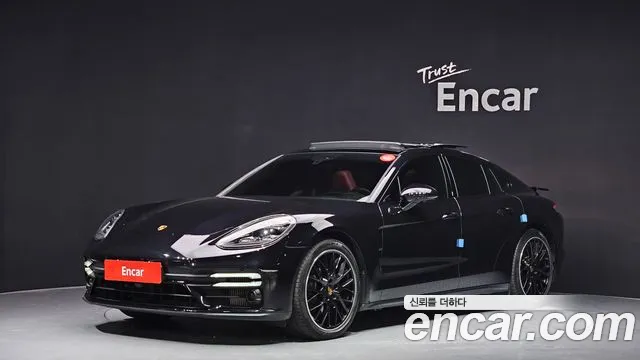 Porsche Panamera 2022