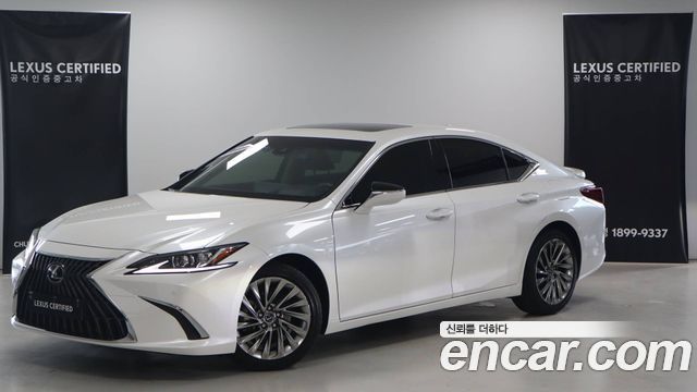 Lexus ES 2024